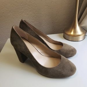 Ann Taylor Sage Green Pumps